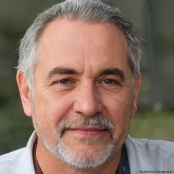 Eduardo Santos